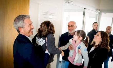 Consilierii Președinției și Educației inaugurează noua clădire a școlii La Serreta din Santpedor