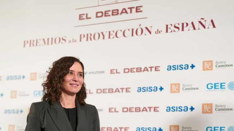 Díaz Ayuso avertizează că Spania trăiește „momente critice” cu „daunele” pe care „noii cenzori” le provoacă în arte, jurnalism și viață