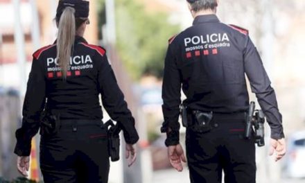 Mossos d’Esquadra se reafirmă ca o poliție cuprinzătoare și modernă prin propriul stand la MWC 2023, unde prezintă inovații tehnologice precum camera de informații SICAM
