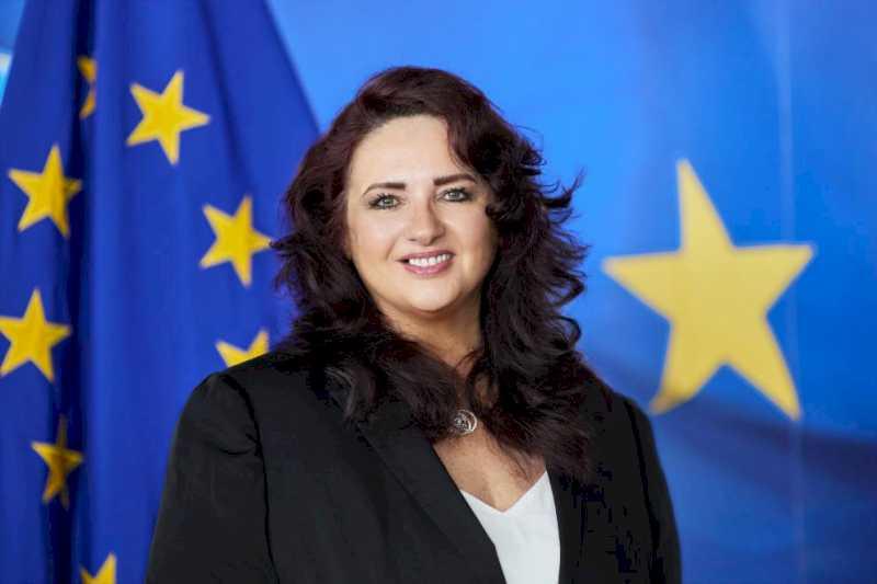 Comisarul european pentru egalitate, Helena Dalli, vizitează România