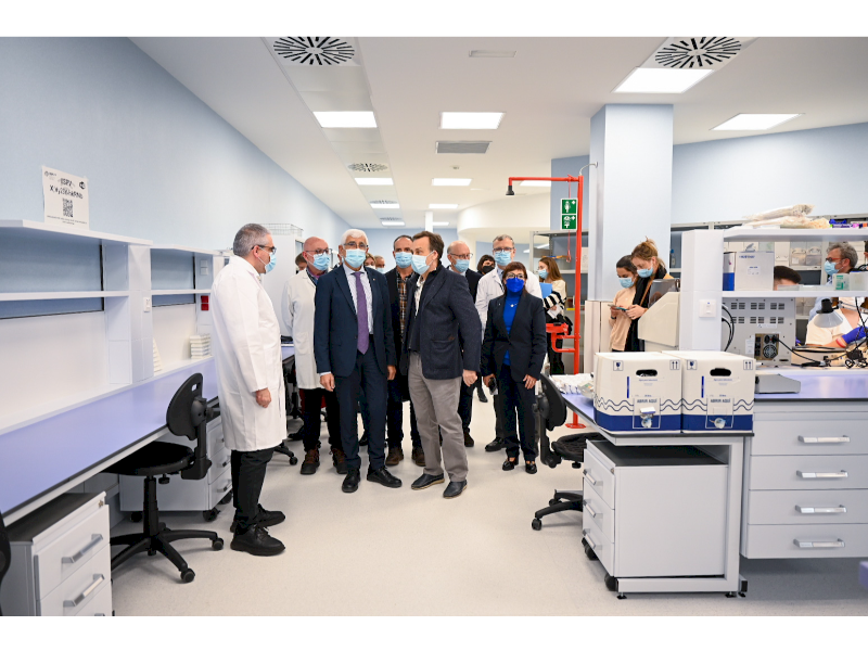 Consilierul Balcells inaugurează noua zonă de laborator a Institutului de Cercetare în Sănătate Pere Virgili din Reus