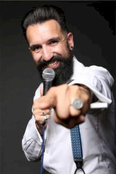 Alcalá – Spectacolul comedianului Miguel Lago este atârnat de semnul „fără facturi” de la Teatro Salón Cervantes