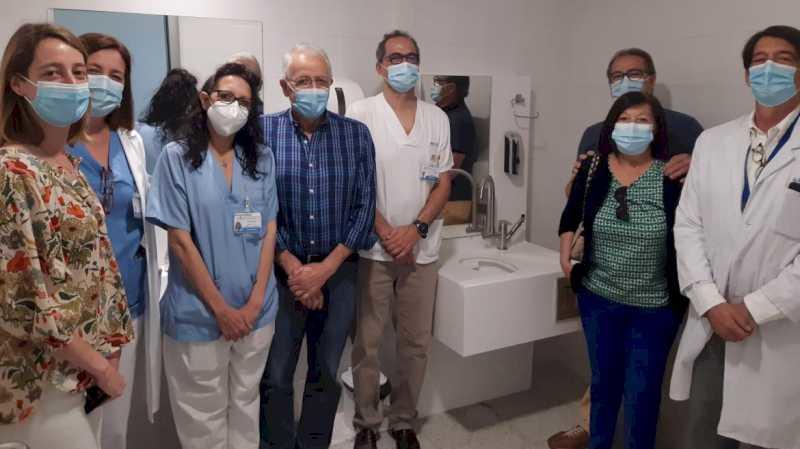 Spitalul del Henares instalează o baie pentru persoanele cu stomie