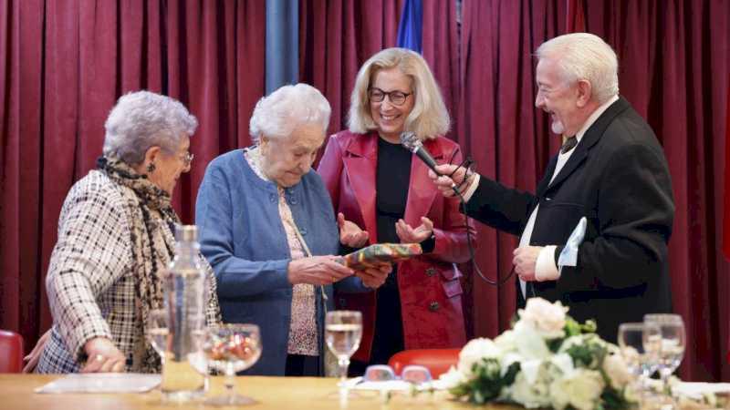 Comunitatea Madrid promovează lectura în reședințele sale publice pentru a consolida autonomia personală a persoanelor în vârstă