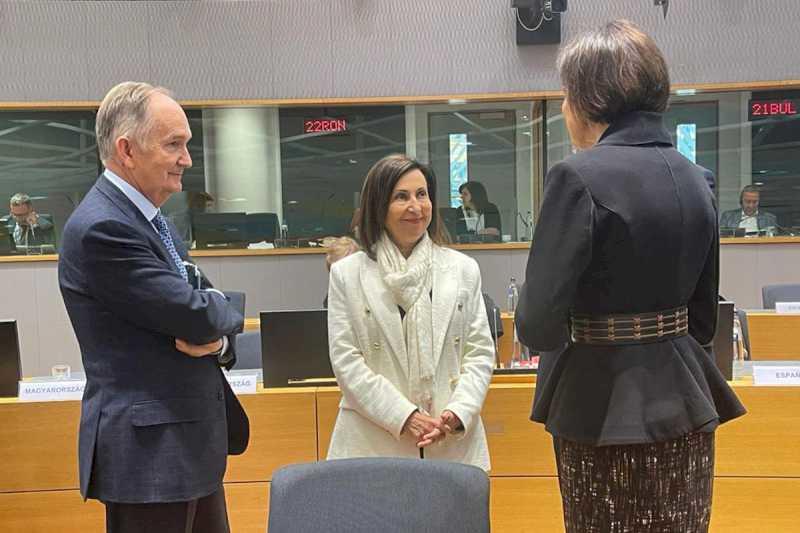 Robles participă la Consiliul Miniștrilor Apărării din Uniunea Europeană