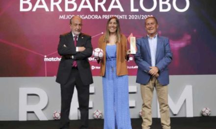 Torrejón – Bárbara Lobo, din Torrejón, premiată la prima gală feminină a Federației Regale de Fotbal din Madrid drept cea mai bună jucătoare Teresa…