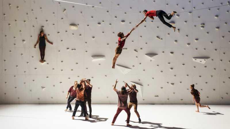 Rachid Ouramdane și Chaillot-Théâtre National de la Danse de París își aduc noua lucrare Corps extrêmes la Festivalul Madrid en Danza