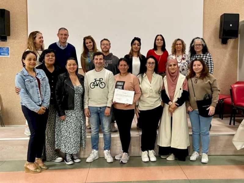 Torrejón – Se încheie o nouă ediție a programului „Espacio Familia”, o școală pentru tați și mame lansată în Centrul Municipal…