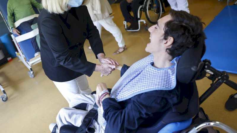 Comunitatea Madrid colaborează cu CERMI pentru a oferi îngrijire specializată persoanelor cu dizabilități