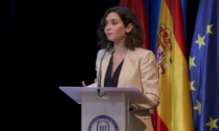 Díaz Ayuso revendică o EvAU egală pentru toată Spania, garantând totodată că va continua cu o politică de „uși deschise” a Universității
