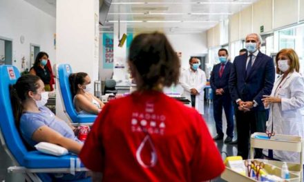 Comunitatea Madrid recunoaște altruismul și angajamentul față de viața marilor donatori de sânge