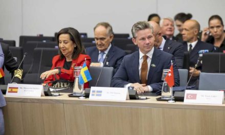 Robles participă la întâlnirea Grupului de Contact pentru Apărarea Ucrainei și la reuniunea ministerială a NATO