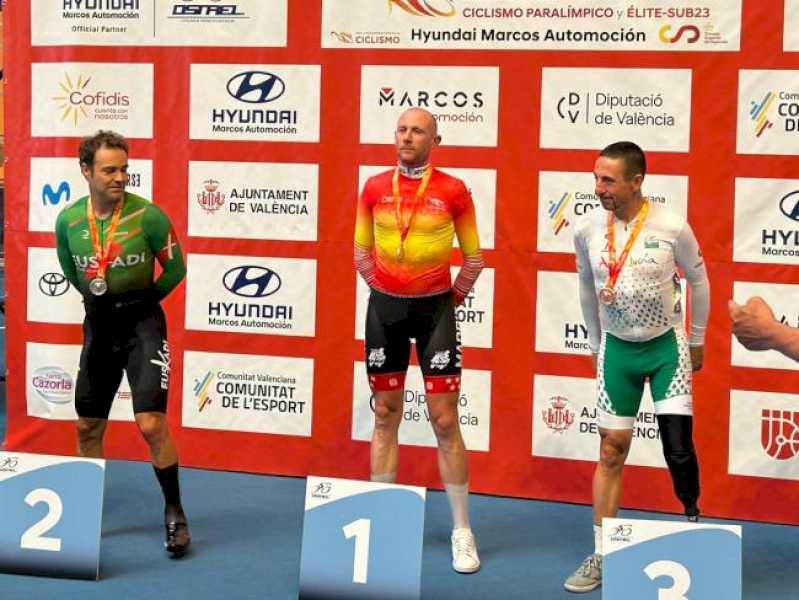 Torrejón – Ciclistul din Torrejón, Julio Enrique Bermejo, a obținut o medalie de aur și patru de argint în Campionatul Spaniol pe pistă…