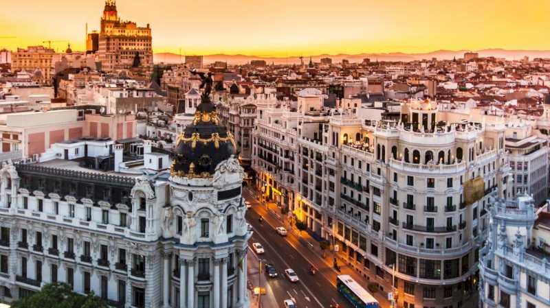 Comunitatea Madrid conduce cheltuielile medii zilnice ale turiștilor internaționali în Spania