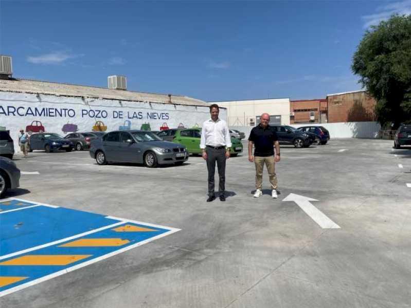 Torrejón – Primarul, Ignacio Vázquez, vizitează cele trei noi parcări gratuite cu care au fost create 267 de locuri și care se află…
