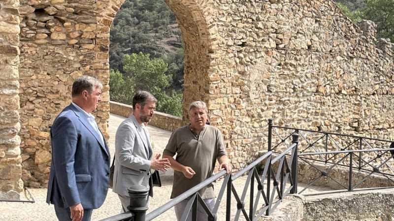 Comunitatea Madrid colaborează cu Buitrago del Lozoya, Gascones și La Cabrera pentru dezvoltarea lor economică și turistică