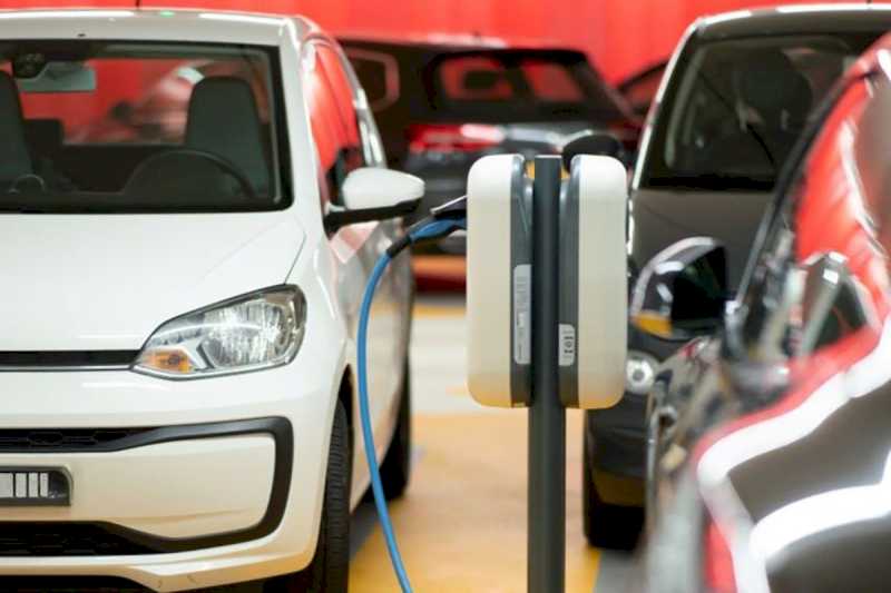Tranziția ecologică lansează al treilea apel pentru programul de ajutor pentru parcurile de vehicule electrice