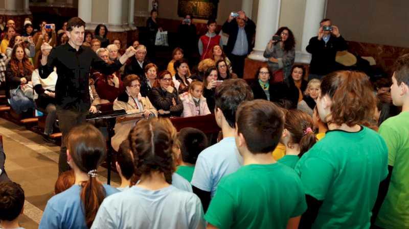Peste 1.500 de elevi din 54 de centre au participat la cea de-a XIX-a ediție a Concursului de cor școlar din Comunitatea din Madrid
