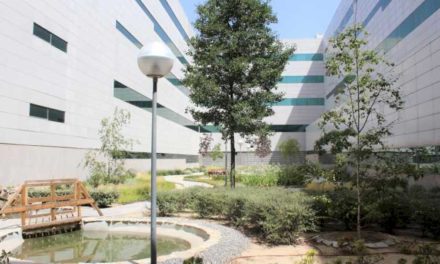 Spitalul Universitar Puerta de Hierro Majadahonda avansează în angajamentul său față de umanizare pentru a plasa pacientul în centrul asistenței medicale