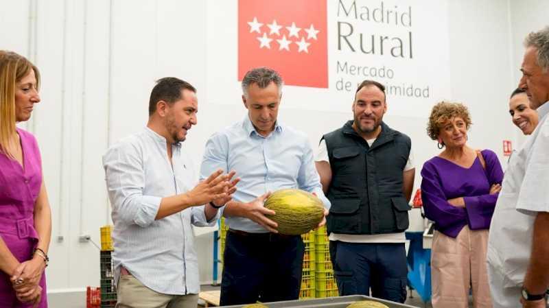 Comunitatea distribuie în zona rurală Madrid aproape 100.000 de kilograme de produse proaspete și de sezon din grădina sa