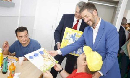 Comunitatea Madrid salută 109 ucraineni cu dizabilități pentru a le oferi o mai mare autonomie și pentru a le facilita includerea deplină în societate.