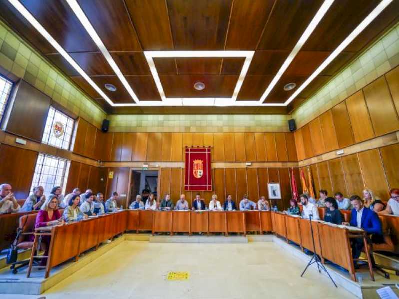 Torrejón – Plenul Consiliului Local Torrejón de Ardoz aprobă, la propunerea primarului, un set de investiții pentru ca Guvernele…