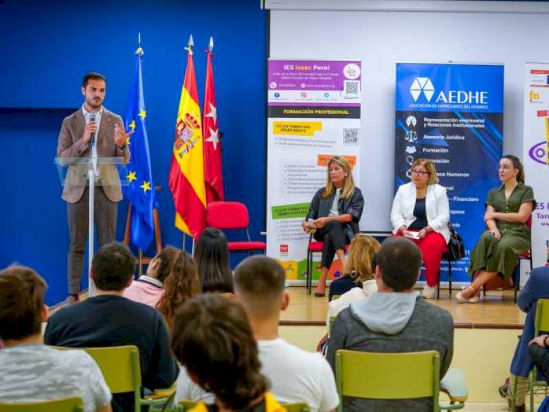 Torrejón – Institutul Isaac Peral din Torrejón de Ardoz încorporează Sala de clasă de antreprenoriat profesional, un proiect de pionierat în Coridorul…