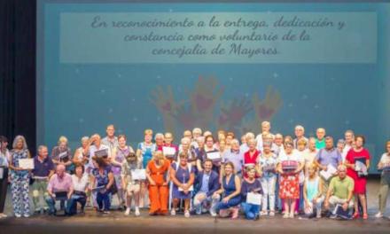 Torrejón – Consiliul Local Torrejón de Ardoz recunoaște munca voluntarilor în vârstă care își dedică timpul și efortul predării…