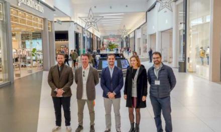 Torrejón – Primarul, Alejandro Navarro Prieto, vizitează centrul comercial Parque Corredor pentru a afla despre progresul reformei zonei…
