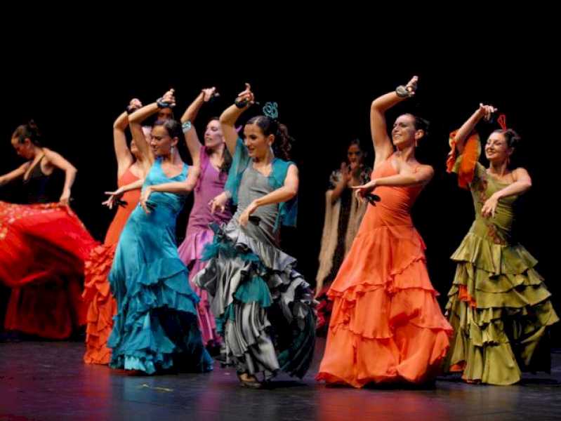 Torrejón – „Al compás del flamenco”, „Carmen”, cu Baletul Clasic al Aidei Gómez și „Scufița Roșie”.  Ceea ce nu s-a spus niciodată”, acest sfârșit de…