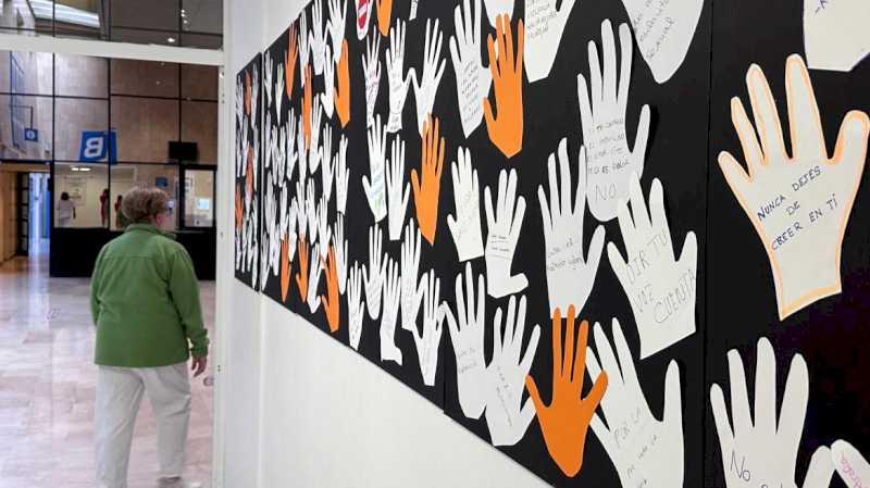 Spitalul din Móstoles promovează prevenirea violenței de gen și își amintește de resursele disponibile pentru victime
