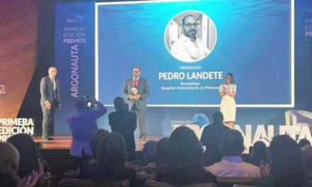 Un medic pneumolog de la Spitalul de La Princesa, premiat pentru munca sa în timpul pandemiei în fruntea IRCU a Spitalului Enfermera Isabel Zendal