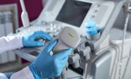 Comunitatea Madrid achiziționează 223 de aparate noi cu ultrasunete pentru centrele sale de sănătate care includ inteligență artificială