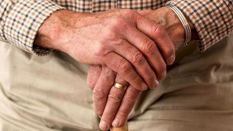 Comunitatea Madrid reînnoiește programul Cuídame pentru a menține rădăcinile persoanelor în vârstă din Sierra Norte