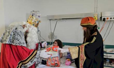 Copiii internați la Spitalul 12 de Octubre primesc vizita Majestăților Lor Magii Răsăritului