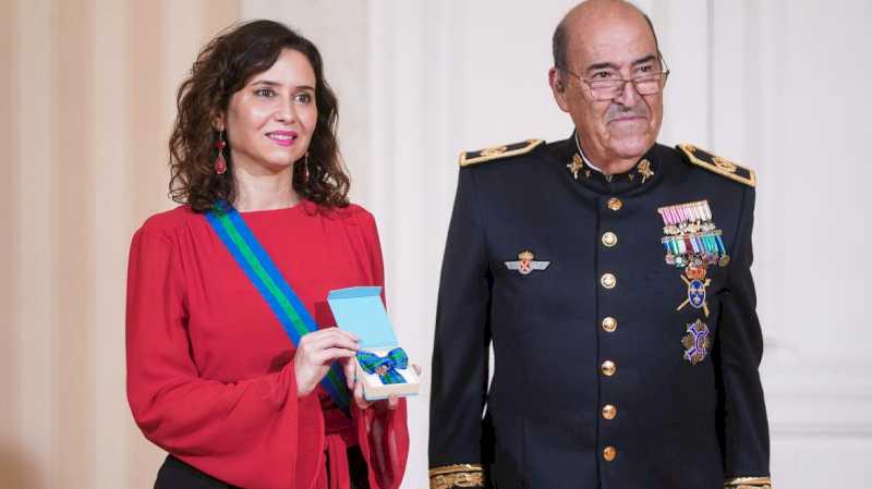 Díaz Ayuso, recunoscută drept Marea Doamnă a Terciosului Regal al Spaniei: „La Corona este astăzi cea mai bună marcă din Spania și cea care își îndeplinește cel mai bine funcțiile”