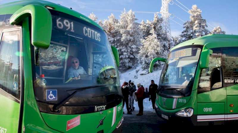 Comunitatea Madrid consolidează oferta de autobuze cu până la 105% pentru a facilita călătoriile în zonele montane
