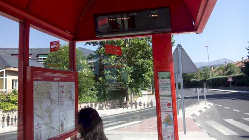 Comunitatea Madrid reînnoiește mai mult de jumătate din adăposturile de autobuz din Pozuelo de Alarcón și le adaptează persoanelor cu dizabilități