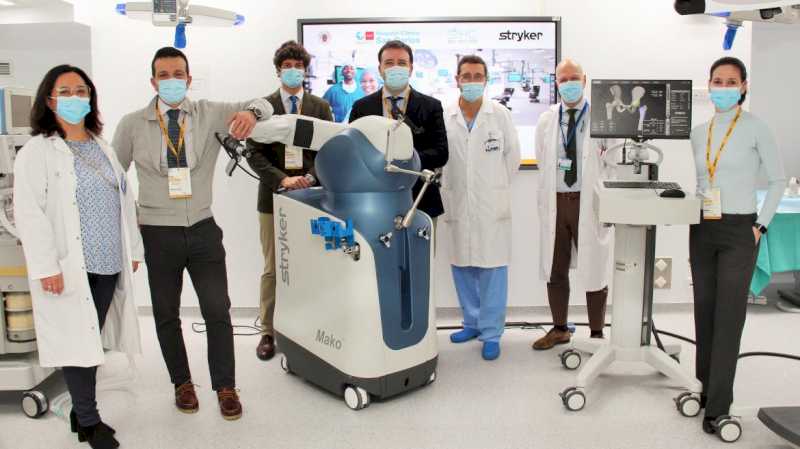 Spitalul Clinic San Carlos pregătește medici rezidenți din Madrid în chirurgie robotică în traumatologie
