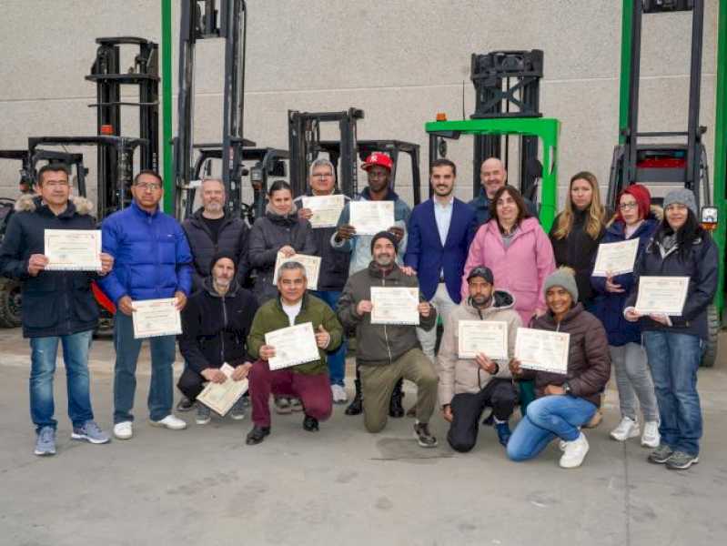 Torrejón – Diplome acordate studenților care au absolvit cu succes o nouă ediție a cursului „Operator stivuitor elevat”…
