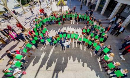 Torrejón – Torrejón de Ardoz s-a alăturat comemorarii Zilei Mondiale împotriva Cancerului cu o mare legătură umană cu motto-ul „Toți împotriva…