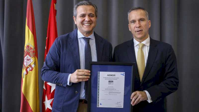 Comunitatea Madrid primește certificarea AENOR ca recunoaștere a angajamentului Metro față de accesibilitatea universală