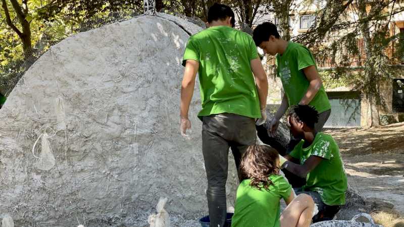 Comunitatea Madrid oferă în această vară tabere de voluntariat pentru tineri din 21 de țări
