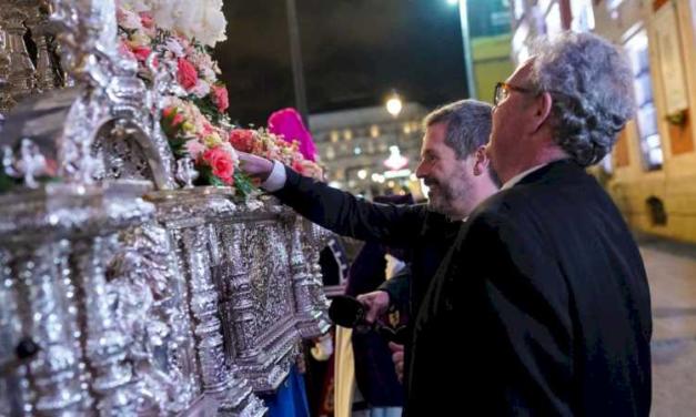 Comunitatea Madrid salută procesiunile lui Hristos din Trei Cascade și ale țiganilor care trec prin Puerta del Sol