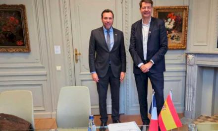 Óscar Puente se întâlnește cu ministrul francez al transporturilor pentru a aborda probleme de interes comun și de colaborare