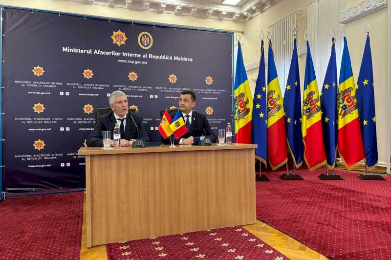 Grande-Marlaska consolidează cooperarea cu Moldova prin livrarea de materiale de securitate împotriva crimei organizate