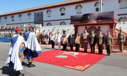 Robles participă la ceremonia de omagiu adus celor căzuți din Grupul Obișnuiților Ceuta Nr. 54