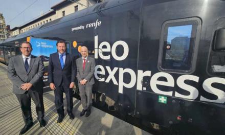 Óscar Puente oferă experiența companiilor spaniole pentru a dezvolta trenuri de mare viteză în Cehia