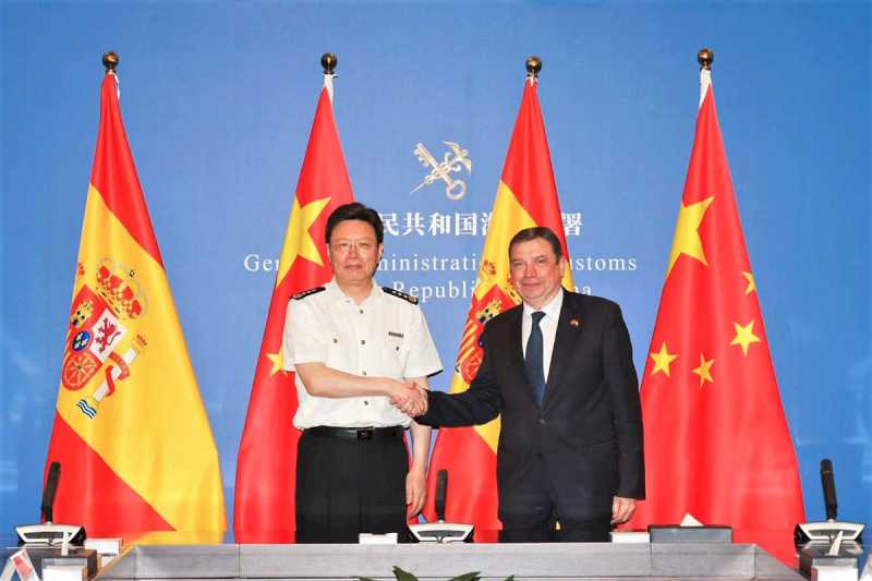 Luis Planas transmite autorităților chineze interesul Spaniei de a avansa protocoalele în curs