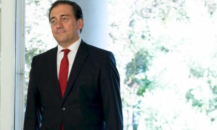 Albares expresa al vicepresidente de la Corte Penal Internacional el apoyo de España